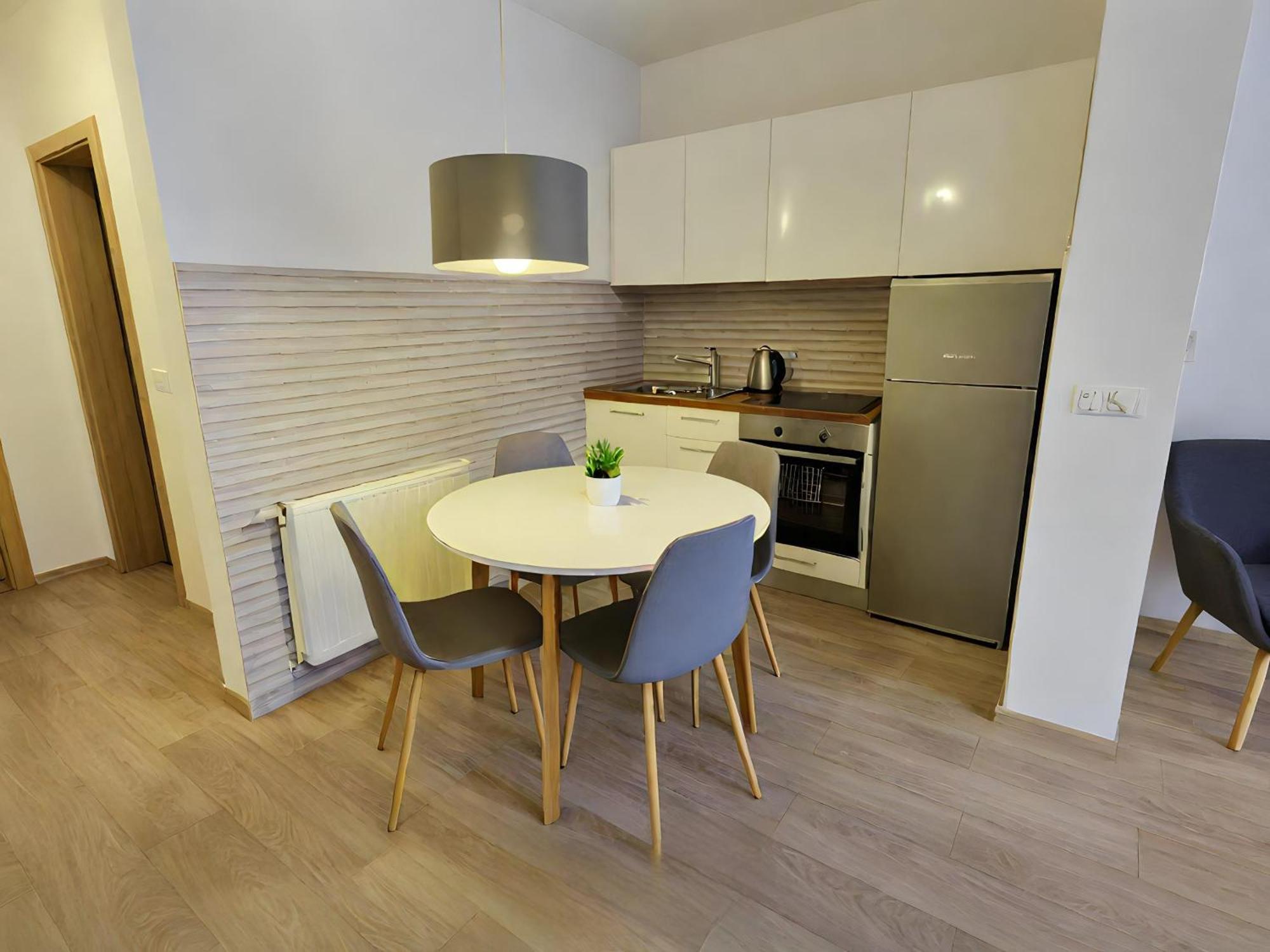 מוסטר City Center Apartments מראה חיצוני תמונה