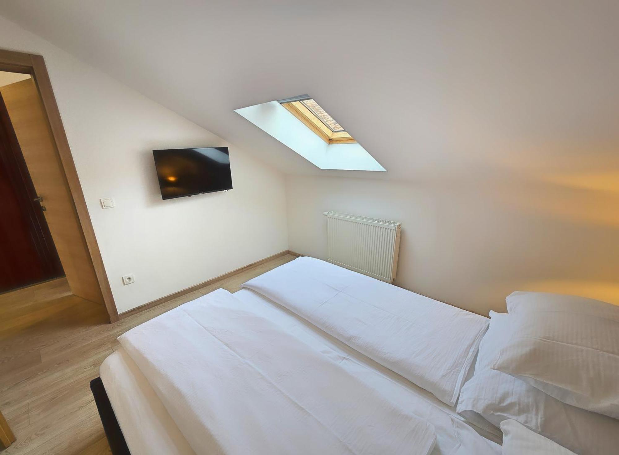 מוסטר City Center Apartments מראה חיצוני תמונה
