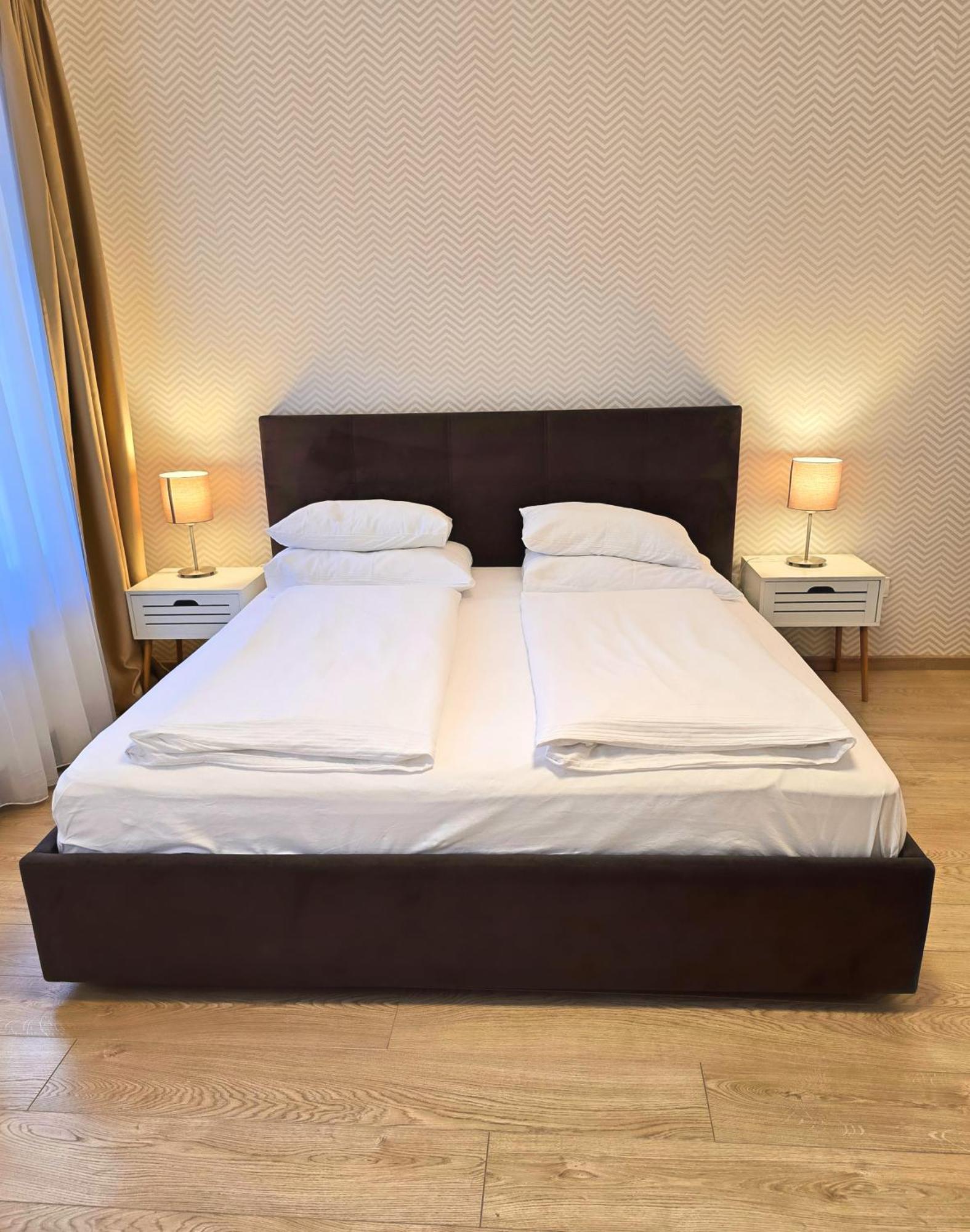 מוסטר City Center Apartments מראה חיצוני תמונה