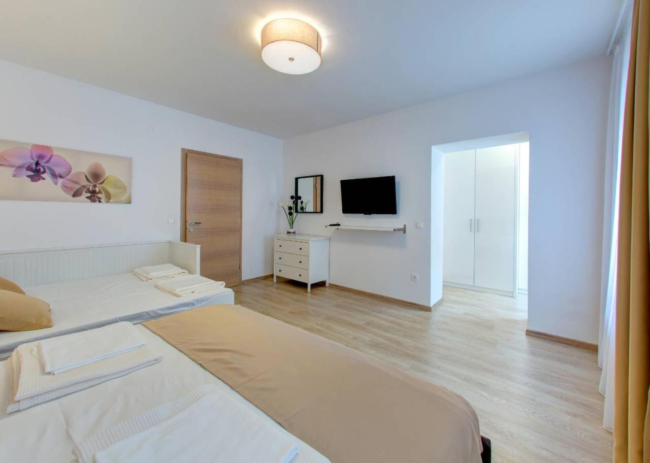 מוסטר City Center Apartments מראה חיצוני תמונה